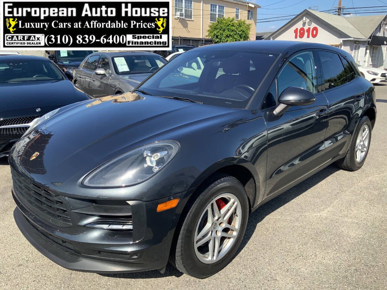 2019 PORSCHE Macan