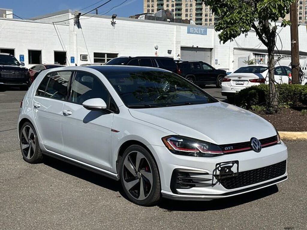 2018 VOLKSWAGEN Golf GTI