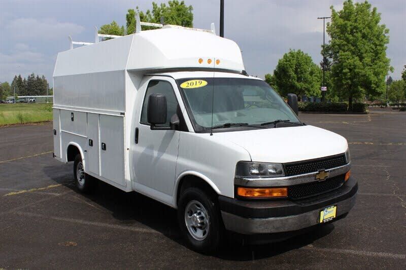 2019 CHEVROLET Express