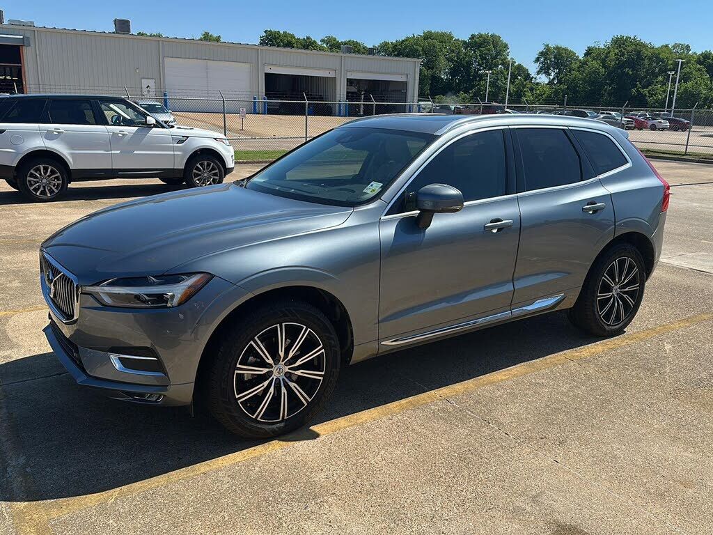 2020 VOLVO XC60