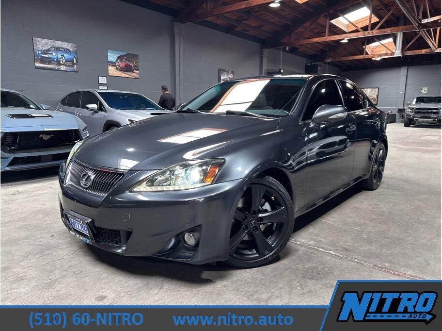 2011 LEXUS IS
