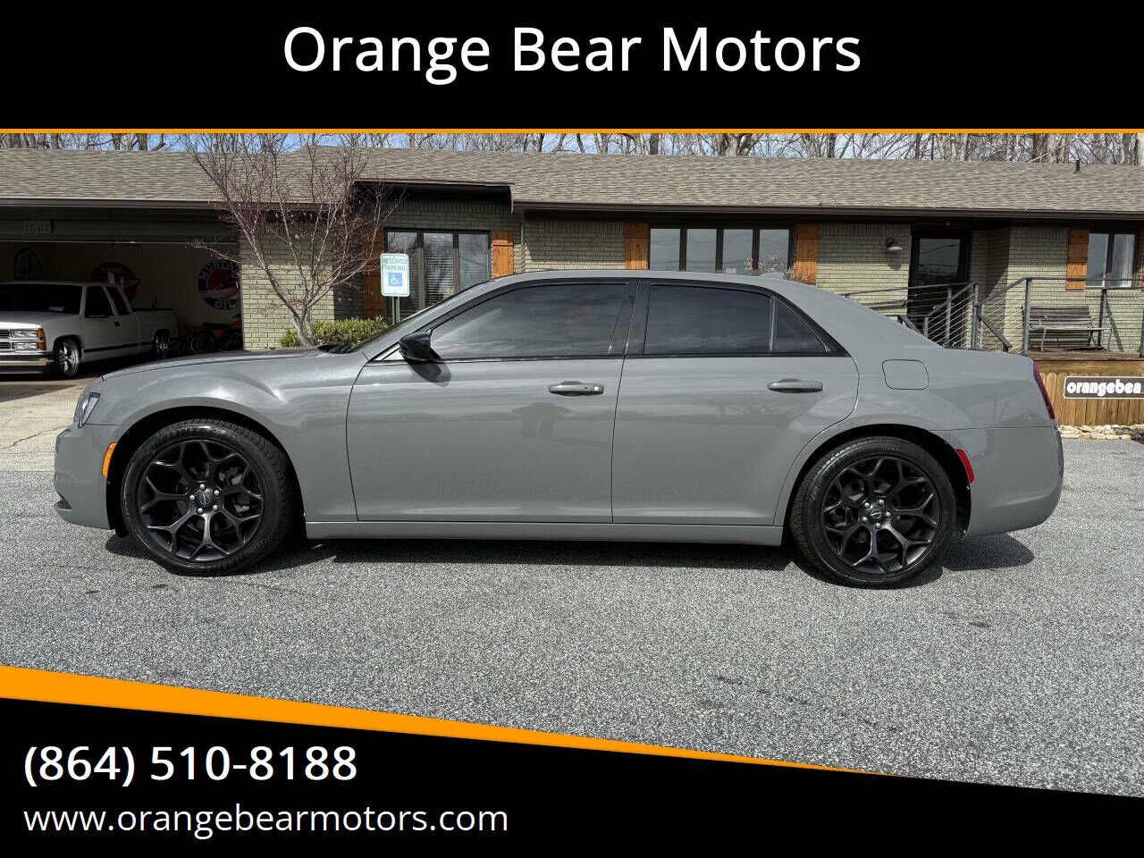 2019 CHRYSLER 300
