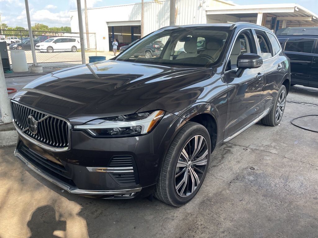 2023 VOLVO XC60