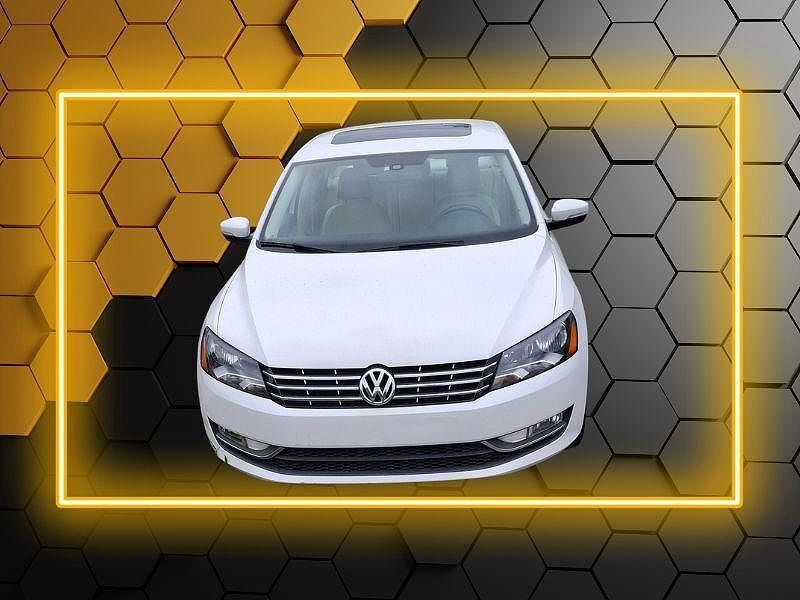 2014 VOLKSWAGEN Passat
