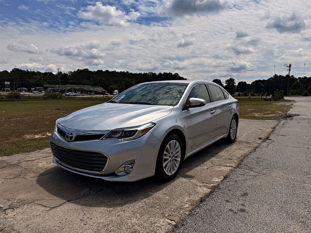 2013 TOYOTA Avalon