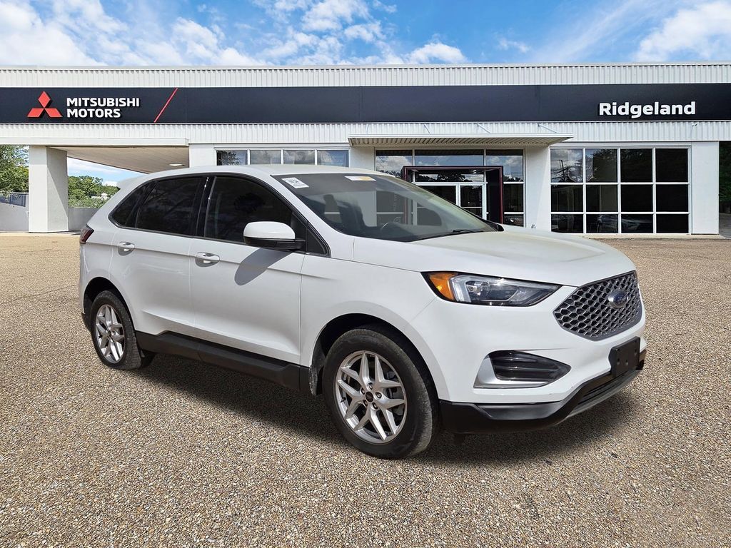 2023 FORD Edge
