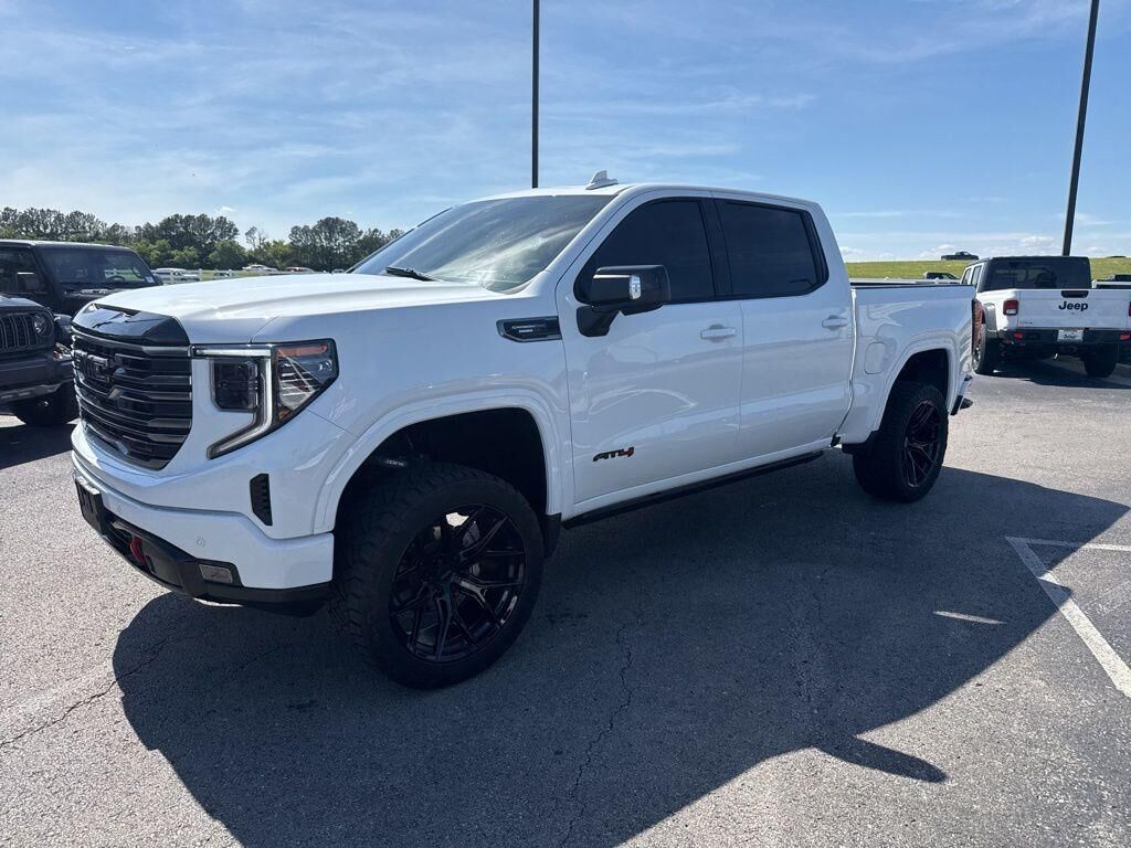 2025 GMC Sierra