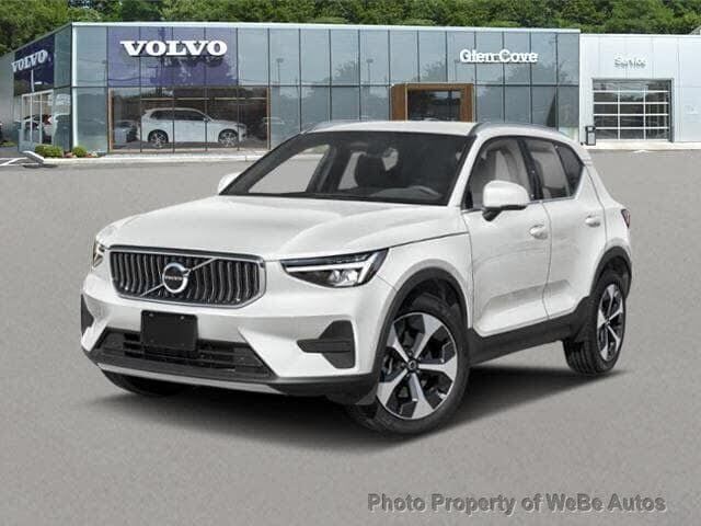 2026 VOLVO XC40