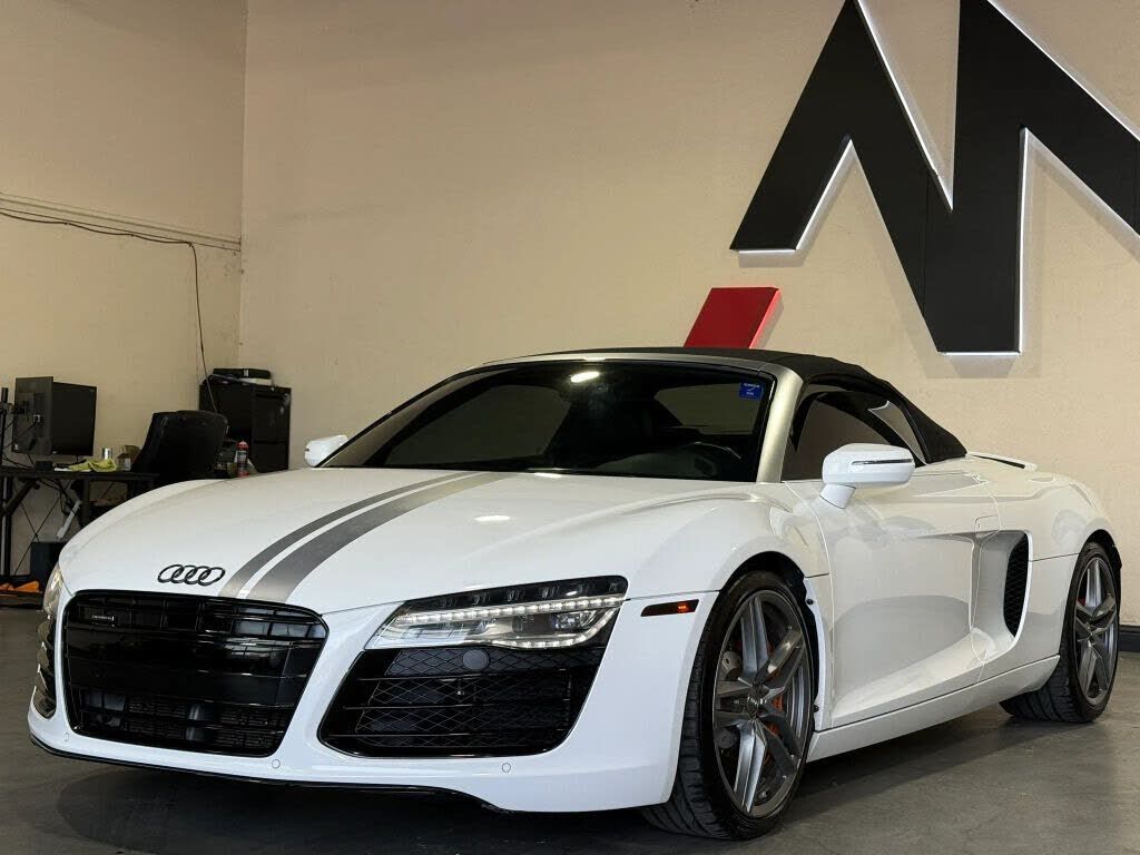 2014 AUDI R8