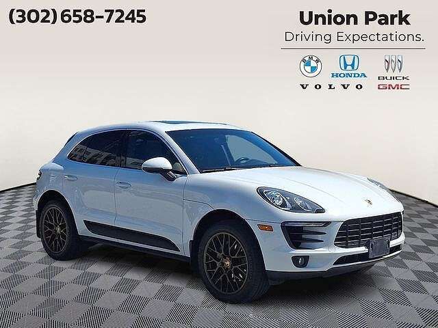 2015 PORSCHE Macan