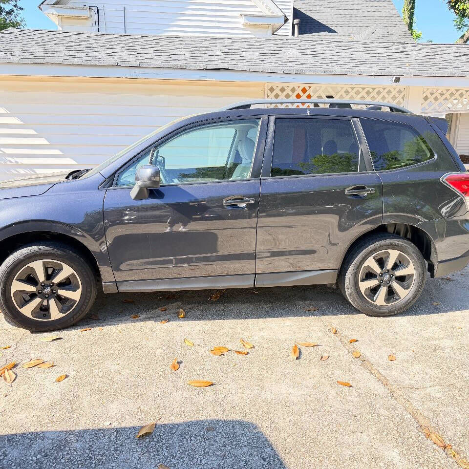 2017 SUBARU Forester