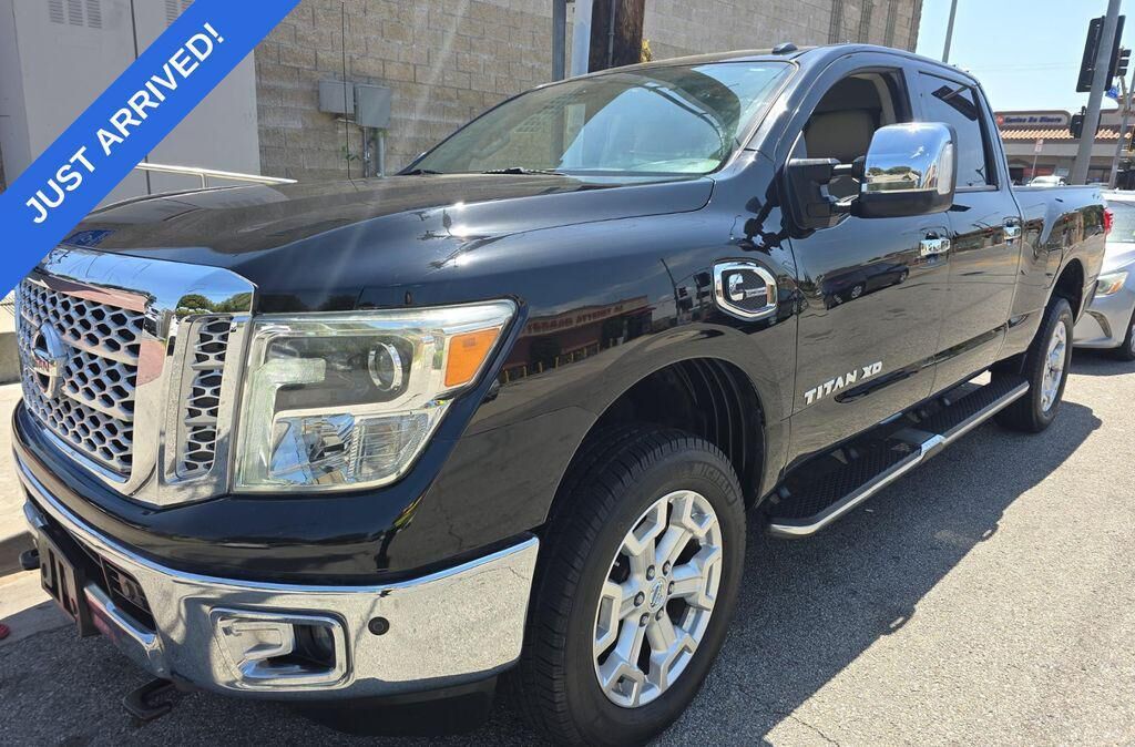 2016 NISSAN Titan