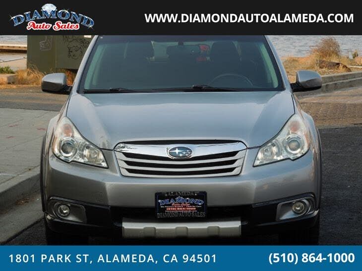 2011 SUBARU Outback