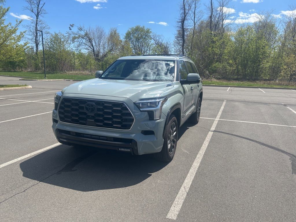 2024 TOYOTA Sequoia