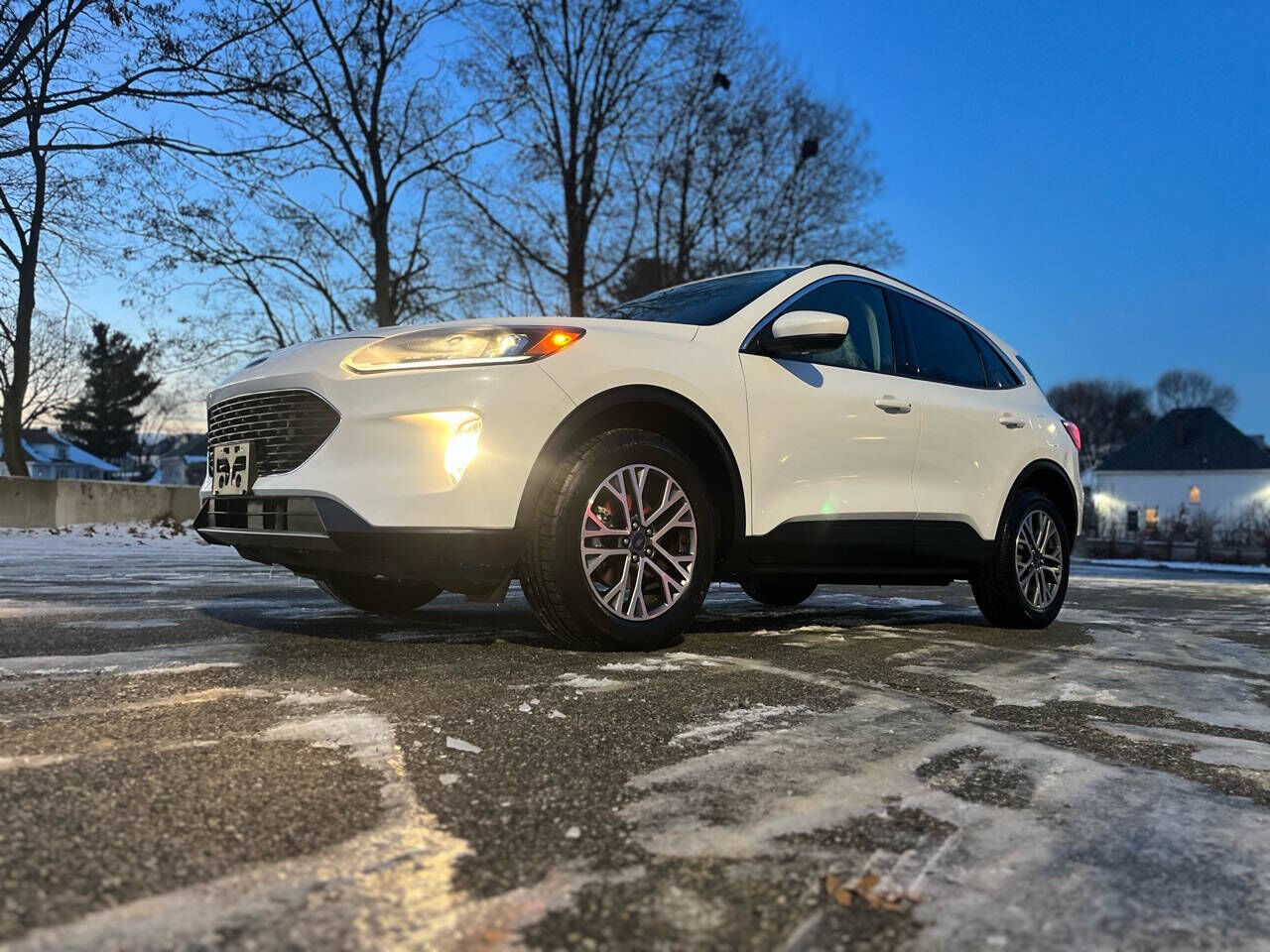 2021 FORD Escape
