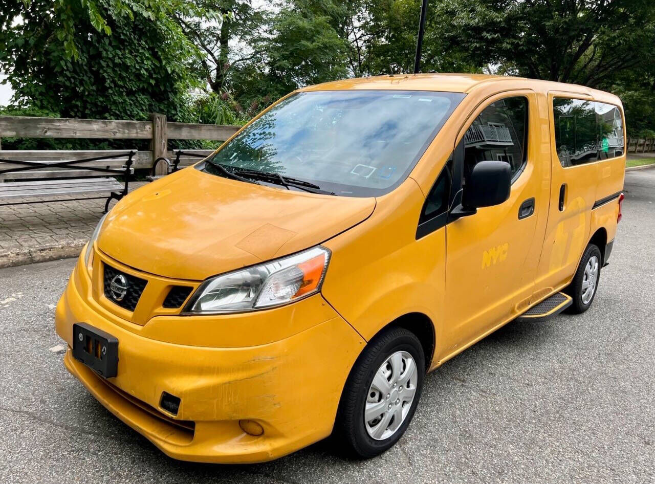 2016 NISSAN NV200