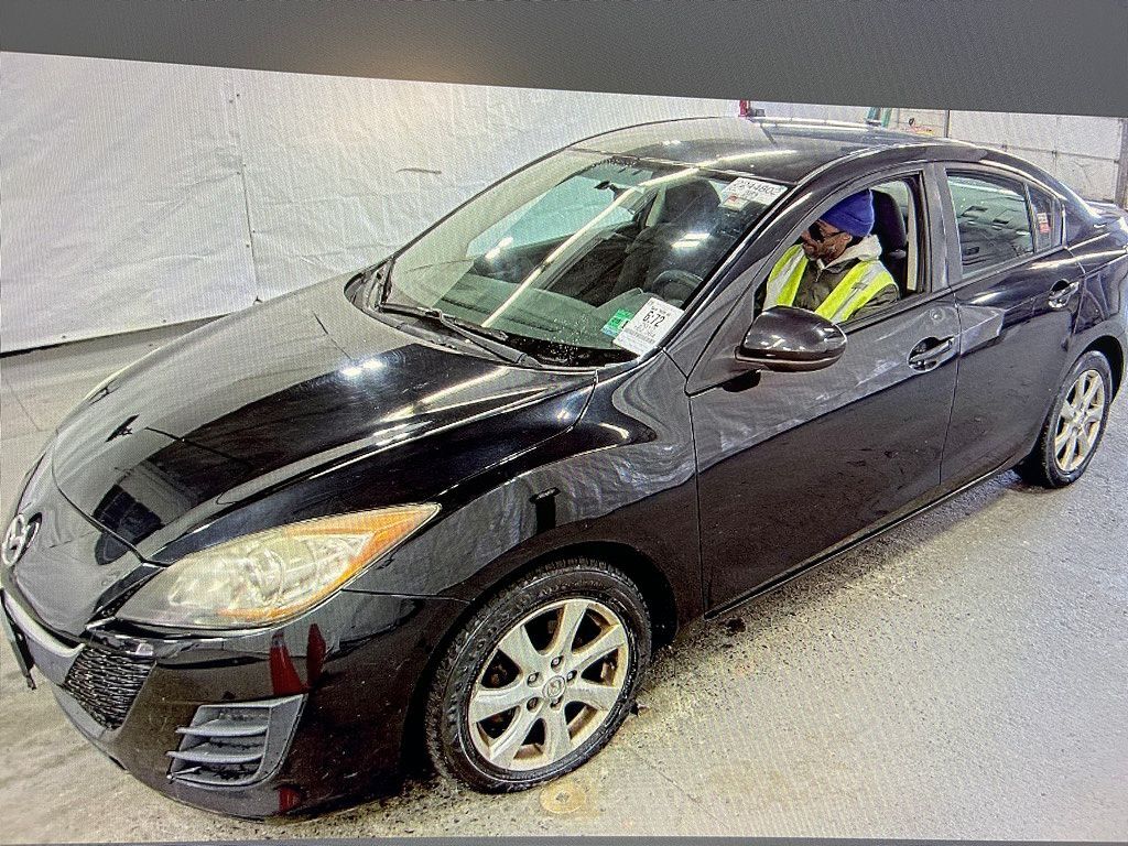 2010 MAZDA Mazda3
