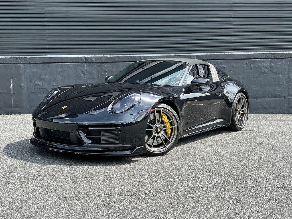 2024 PORSCHE 911