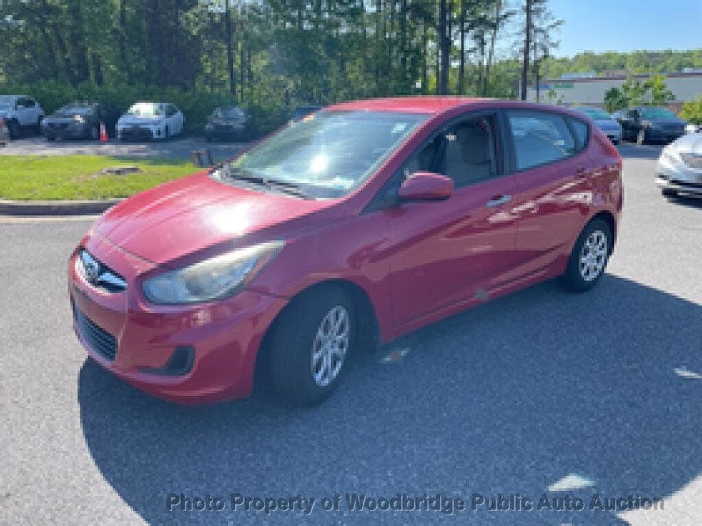 2012 HYUNDAI Accent