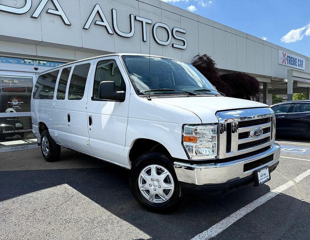 2012 FORD E-350
