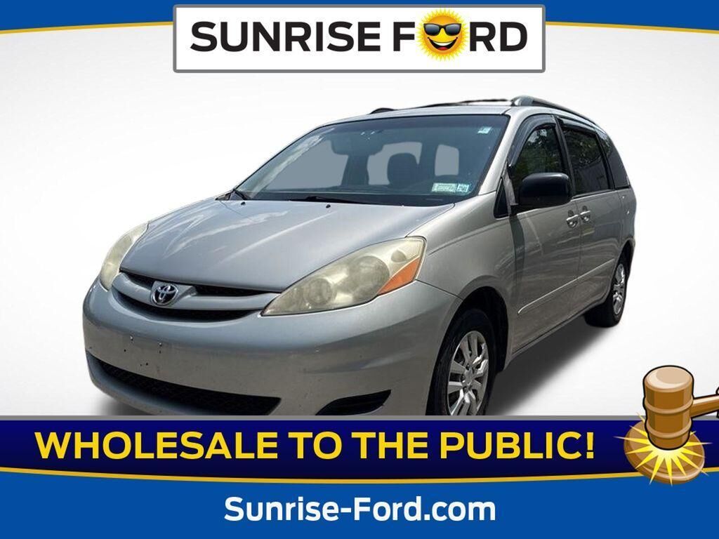 2009 TOYOTA Sienna