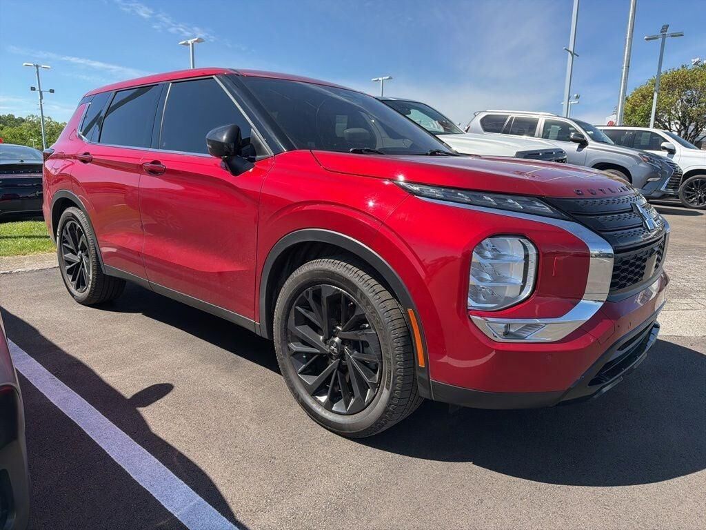 2023 MITSUBISHI Outlander