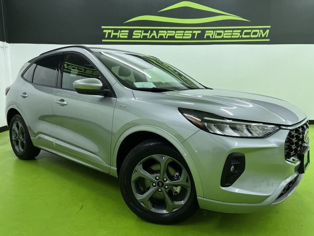 2024 FORD Escape