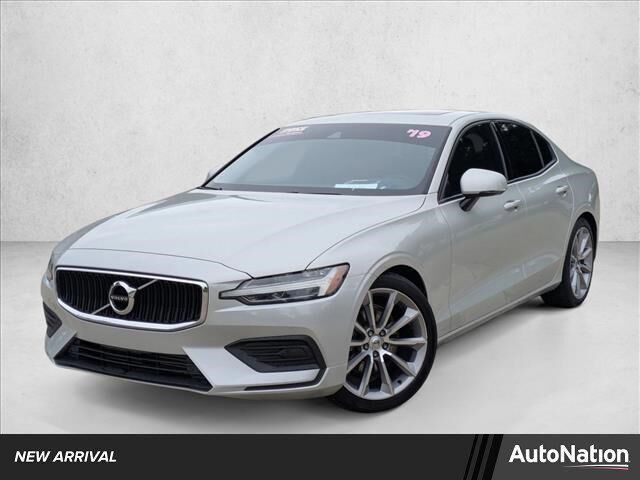2019 VOLVO S60