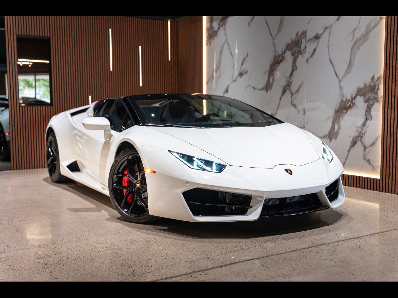 2017 LAMBORGHINI Huracan