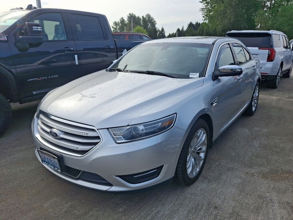 2016 FORD Taurus