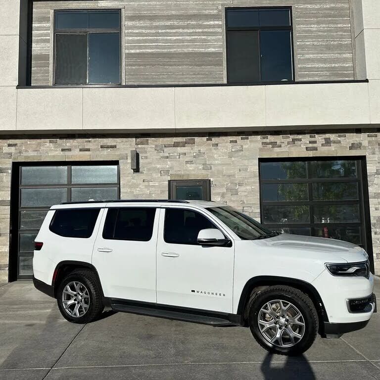 2022 JEEP Wagoneer