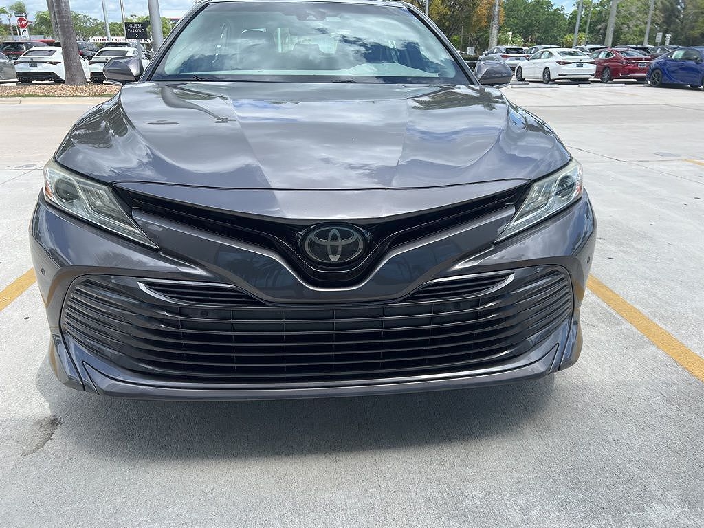2018 TOYOTA Camry