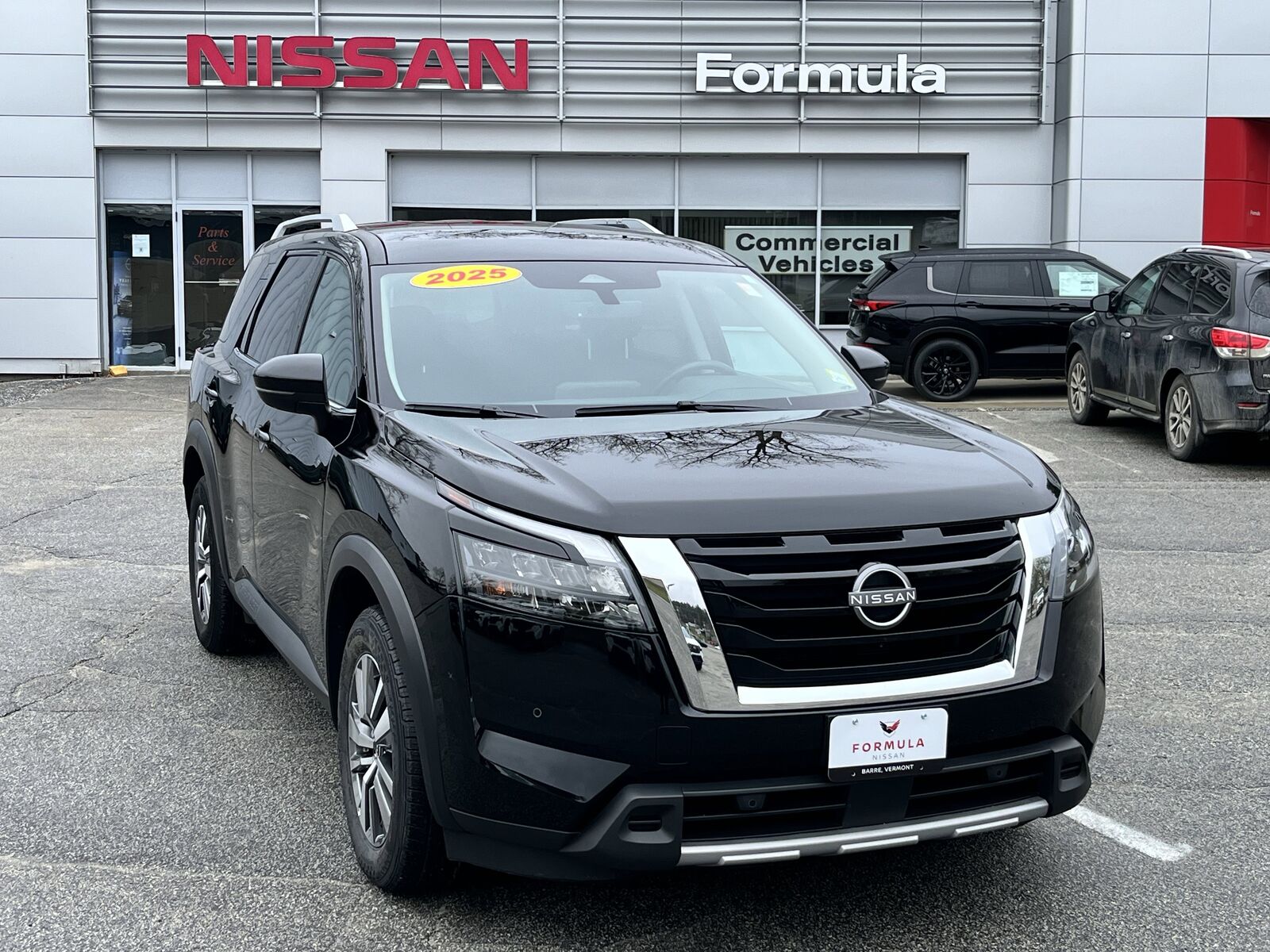 2025 NISSAN Pathfinder