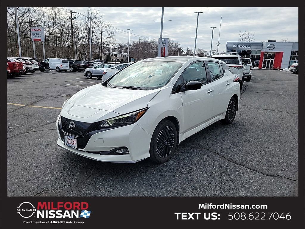 2023 NISSAN Leaf