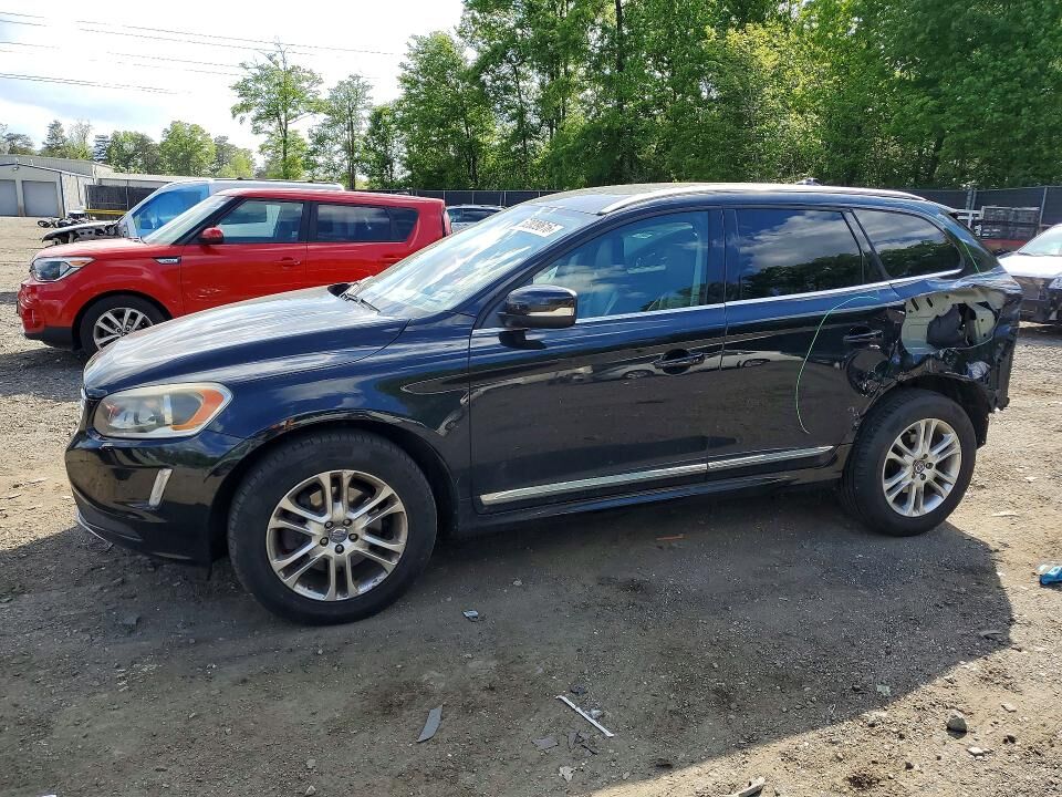 2015 VOLVO XC60
