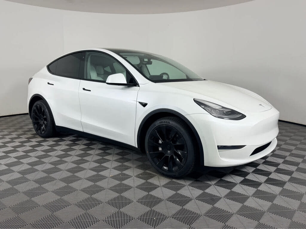 2020 TESLA Model Y