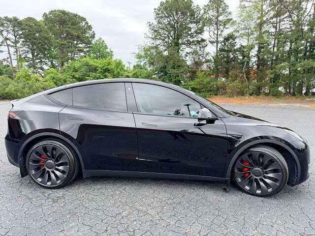 2021 TESLA Model Y