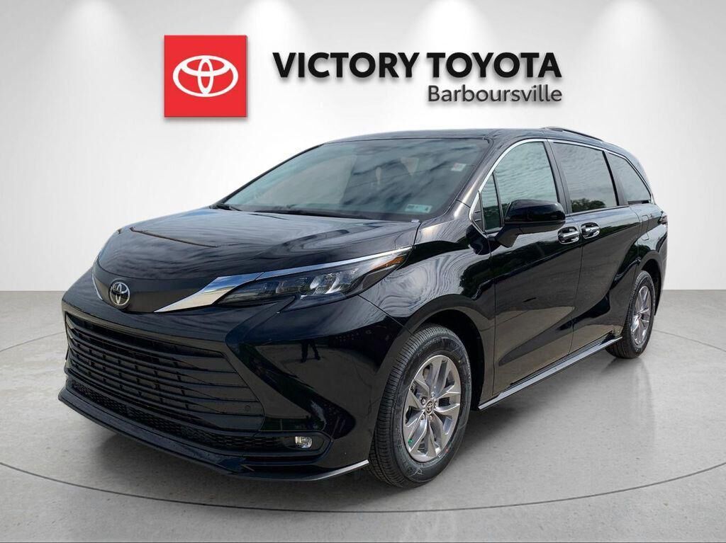 2026 TOYOTA Sienna