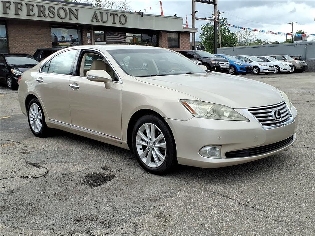 2011 LEXUS ES