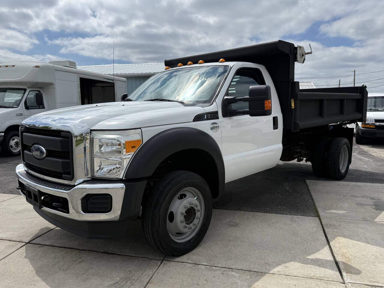 2016 FORD F-550