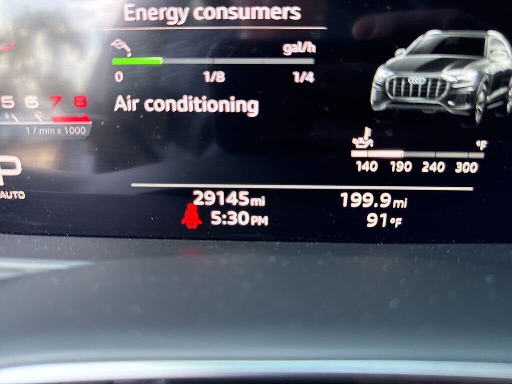 2023 AUDI Q8