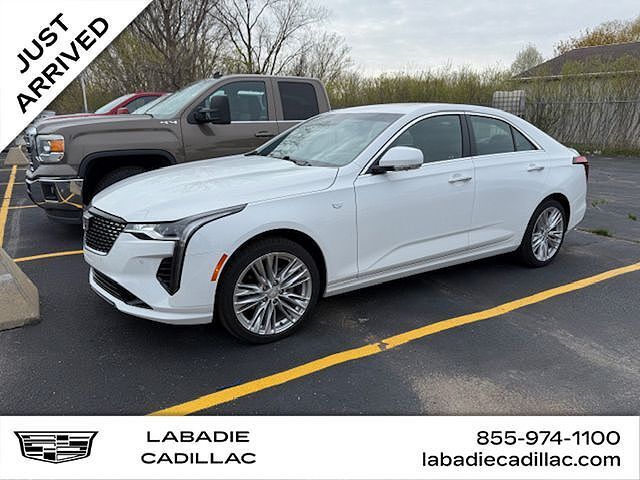 2022 CADILLAC CT4
