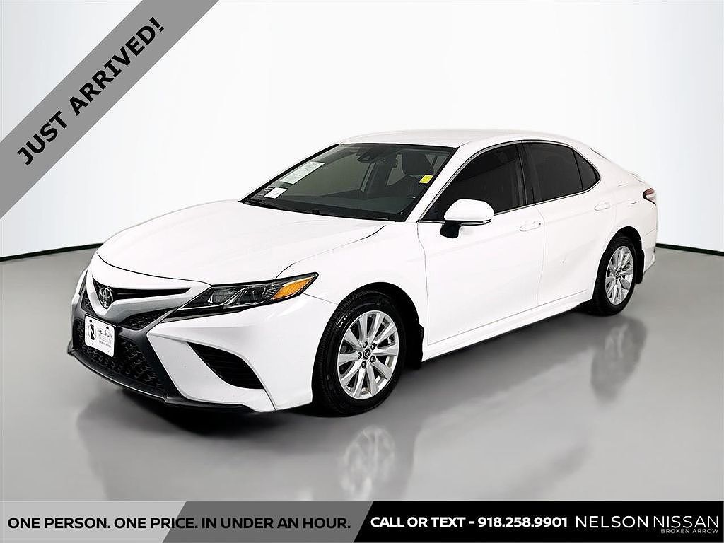 2020 TOYOTA Camry