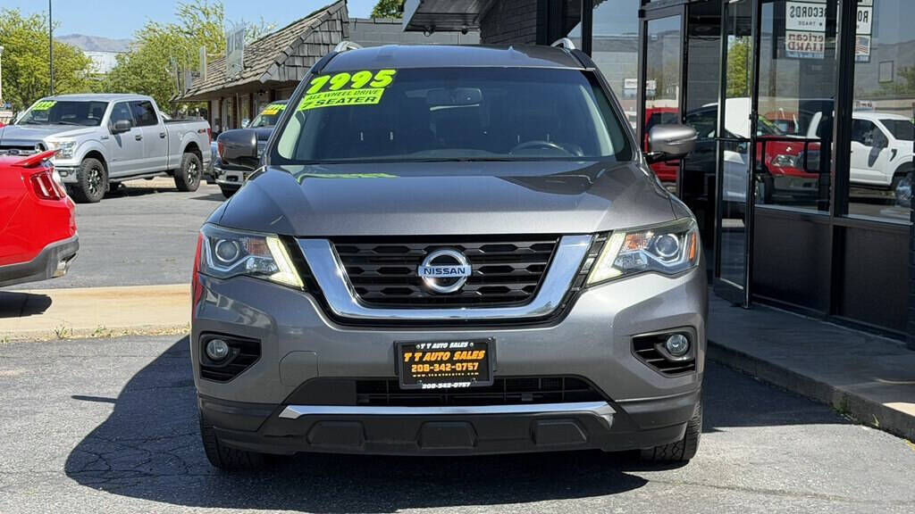 2018 NISSAN Pathfinder