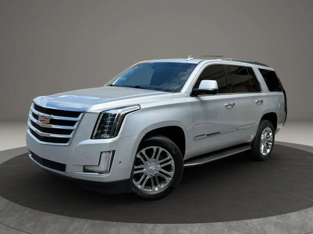 2017 CADILLAC Escalade