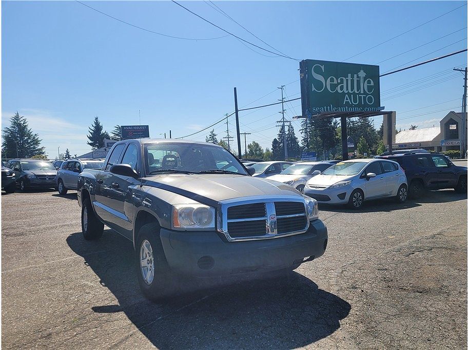 2005 DODGE Dakota