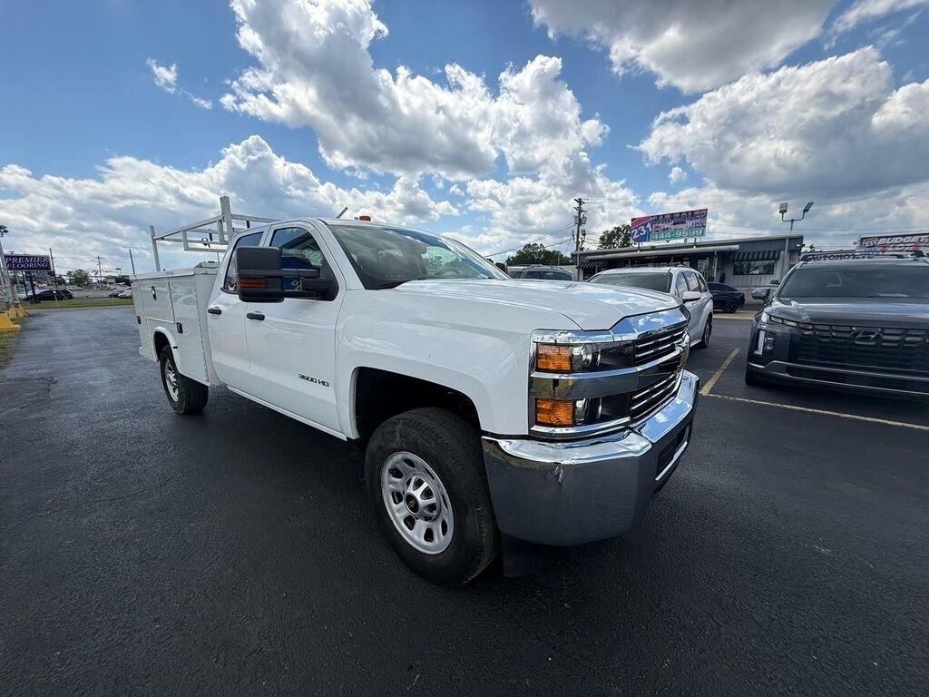 2018 CHEVROLET Silverado