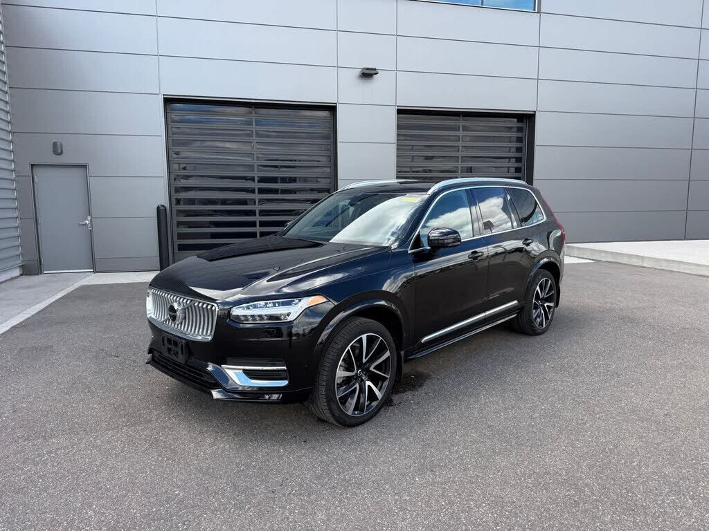 2023 VOLVO XC90