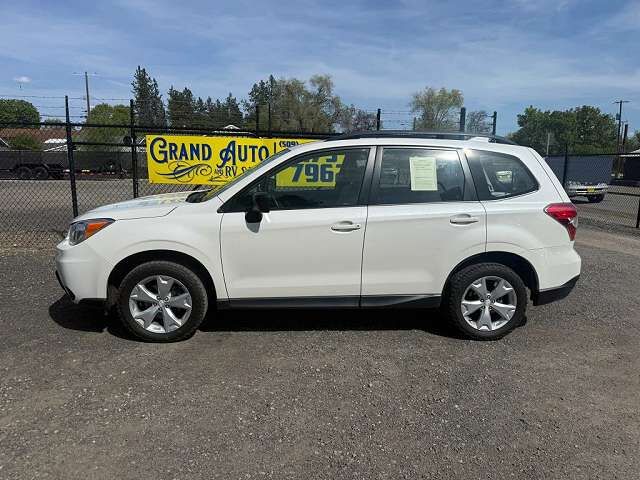 2016 SUBARU Forester