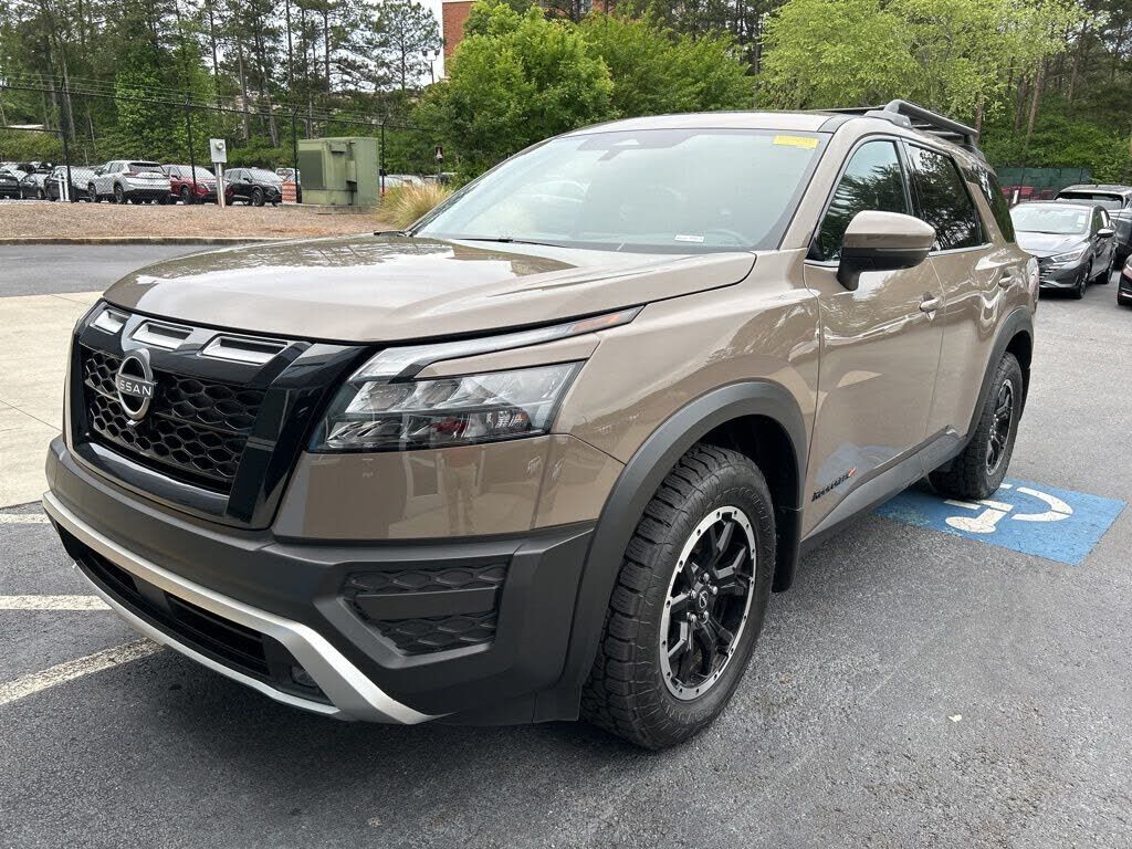 2024 NISSAN Pathfinder